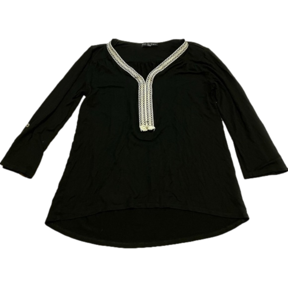 Kim & Cami Black Tee (Sz M)